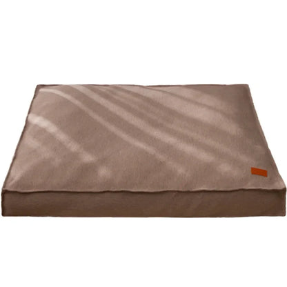 New Luxury Oversized Non-woven,Non-slip Winter Kennel Dog Bed Accessorised with Removable and Washable Pet Supplies.